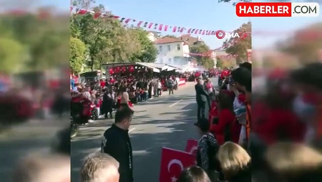 Cumhuriyet Kutlamalarında Motosikletli Polis Kazası: İki Polis Yaralandı