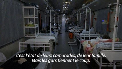 Guerre en Ukraine : un train secret pour évacuer les soldats blessés