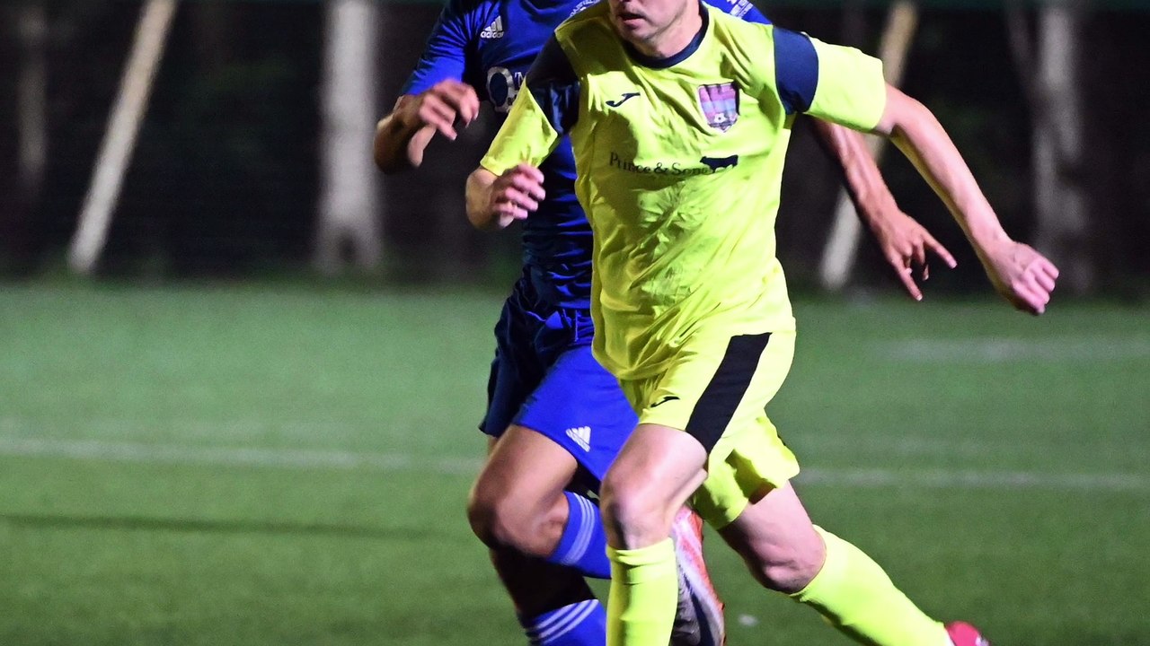 Broadfields United v Knaphill 22-10-2024
