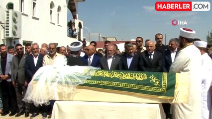 Jandarma, Narin'i bulmak için üfürükçüye gitmiş