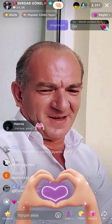 Atatürk'e benzeyen adam yine boş geçmedi