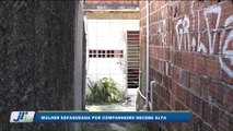 Mulher esfaqueada por companheiro recebe alta