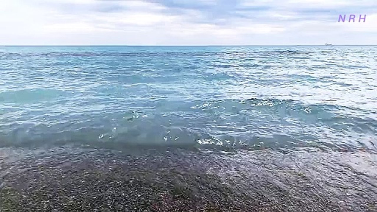 Relaxation video with beautiful water wave in ocean.