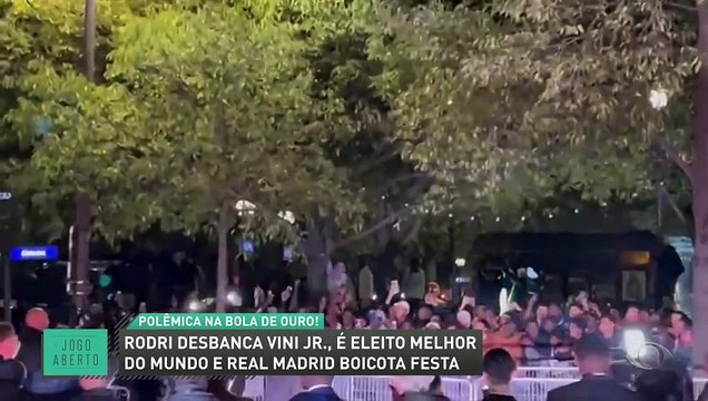 Bola de Ouro: Personalidades do esporte protestam e saem em defesa de Vini Jr