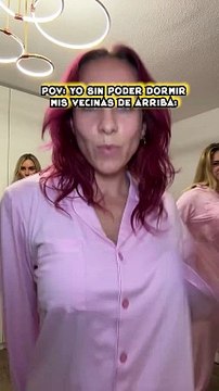 Cuando trato de dormir, pero mis vecinas no me dejan #vecinos #vecina