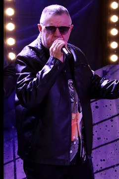 PIERRE BACHELET Elle est d'ailleurs 1980 #virals#covers#daniellecavorzin