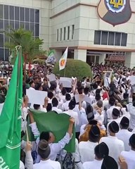 Buntut Penusukan Santri, Ribuan Santri Kepung Polda DIY Serukan Jogja Anti Miras