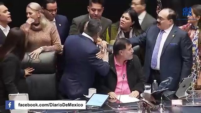 Alito Moreno pierde el control y enfrenta a Fernández Noroña en el Senado: '¡A mí no me grites!'