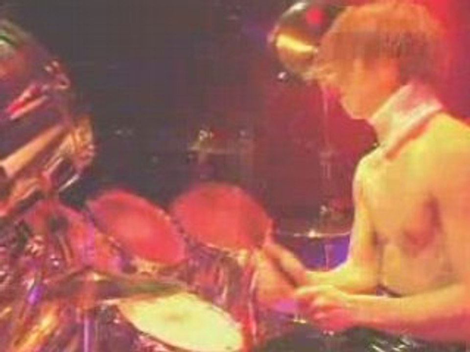 X JAPAN - Interview YOSHIKI 2002 FILM GIG MESSAGE