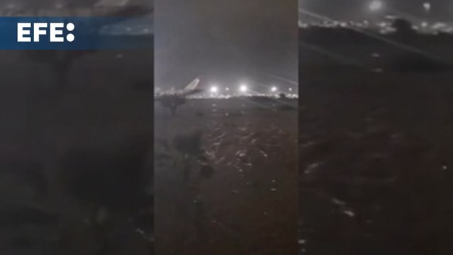 Son ya 12 los vuelos desviados y 10 los cancelados en aeropuerto de Valencia por la dana