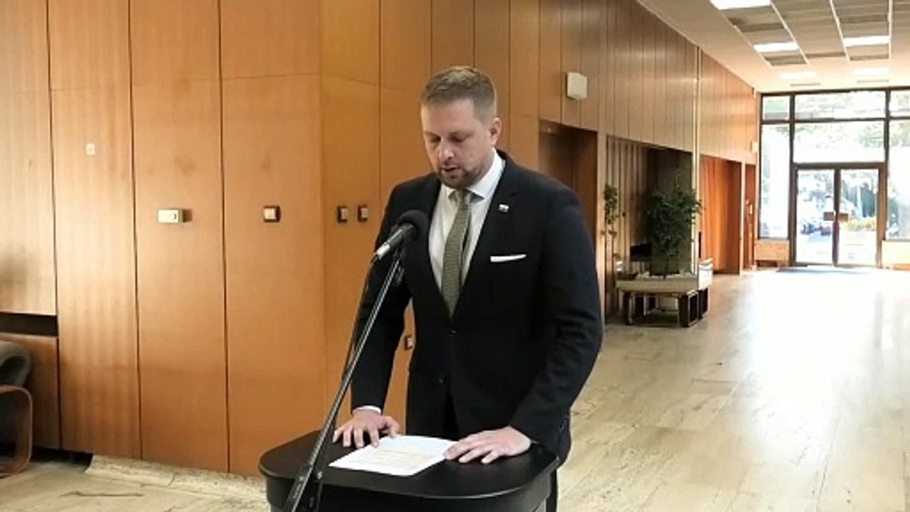 ZÁZNAM: Plesník končí vo funkcii riaditeľa Fakultnej nemocnice Trenčín, rozhodol Šaško