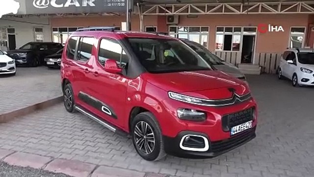 Fahiş fiyat uygulayanların elinde patladı! İkinci el piyasası dibi gördü!