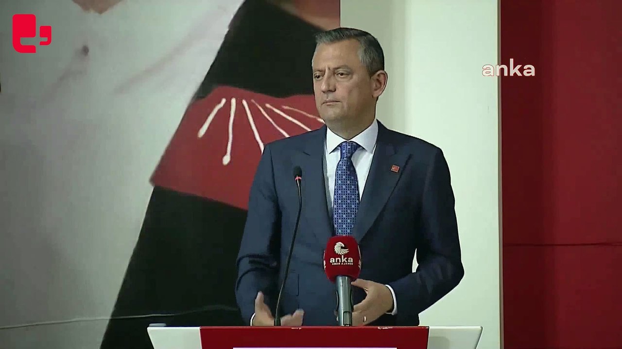 Özgür Özel'den Ahmet Özer açıklaması: 'Akın Gürlek bir piyondur, o seyyar giyotini oradan alın'