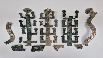 경산 고분군서 천마총 금관과 유사한 금동관 출토 🏺