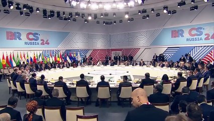 عملة بريكس الموحدة.. ما حقيقتها وهل تنجح في تنحية الدولار عن عرشه؟