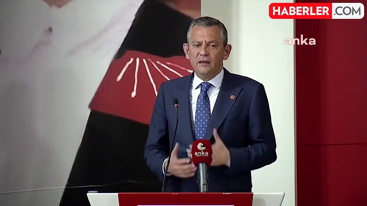 Özgür Özel'den Cumhurbaşkanı Erdoğan'a: "Ben Meclis'i Adres Gösteriyorum, Devlet Bey ve Sen Abdullah Öcalan'a Adres Diye Meclis'i Gösteriyorsun"