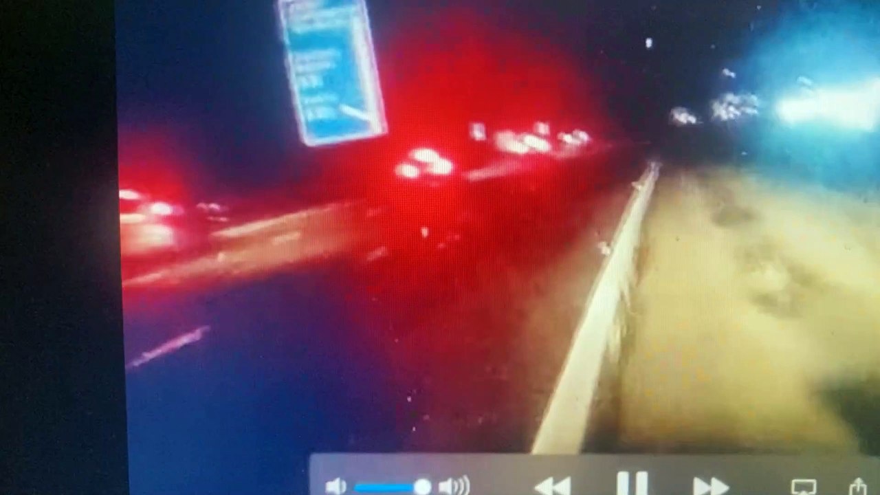 Terrifying moment mum forced to swerve out way of car driving wrong way on M27