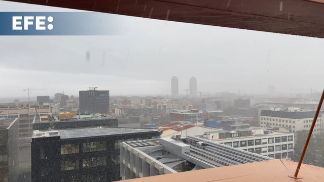 Los restos de la dana llegan a Barcelona con chubascos intensos