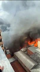 Incêndio no Shopping 25 no Brás em SP (Mais imagens)