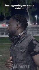 ne regarde pas cette vidéo...