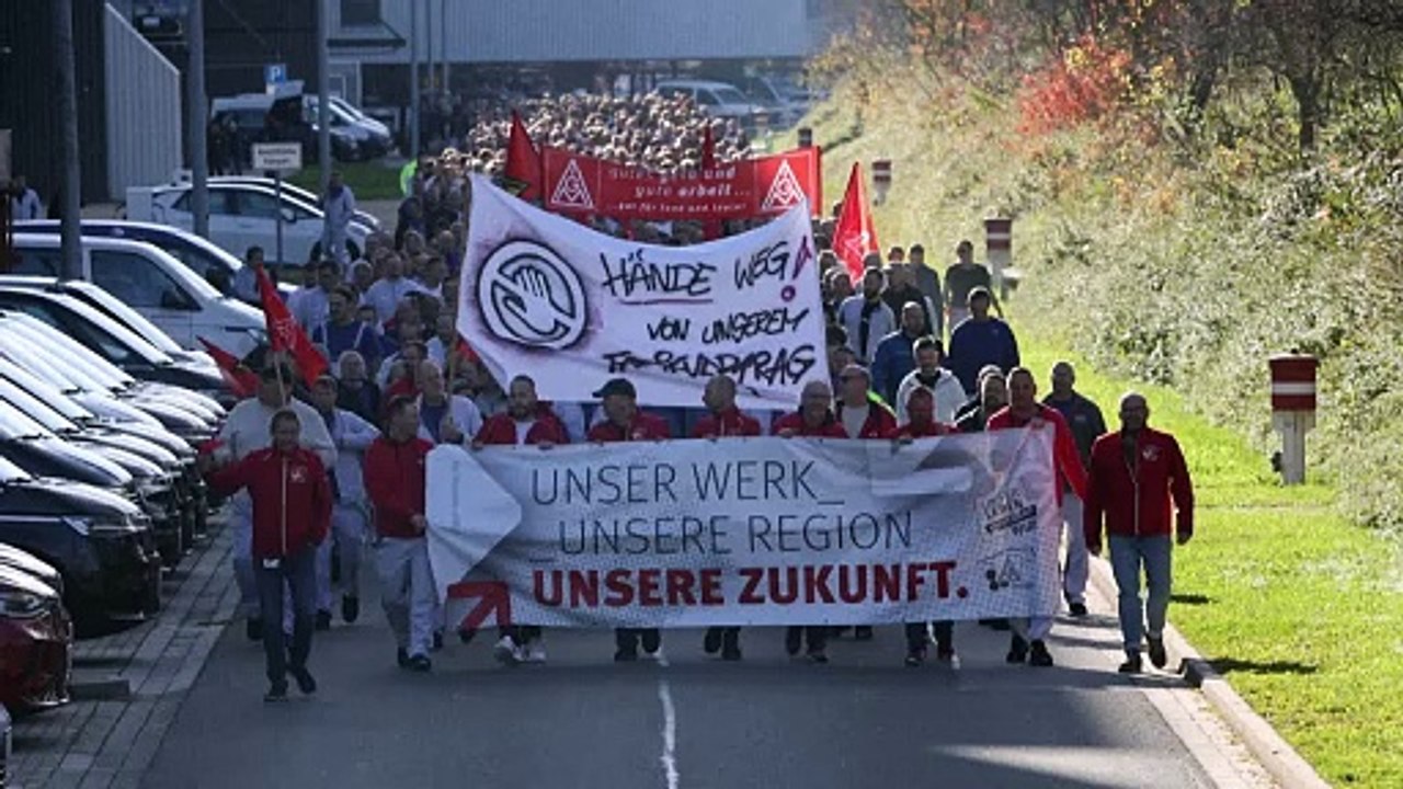 VW fordert Gehaltskürzungen von zehn Prozent