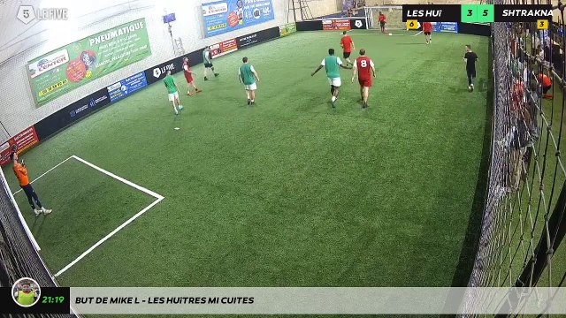 But de Mike L - Les Huîtres Mi Cuites