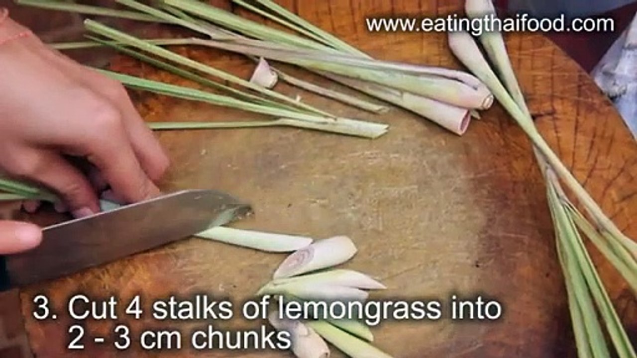 Thai Tom Yum Goong soup recipe