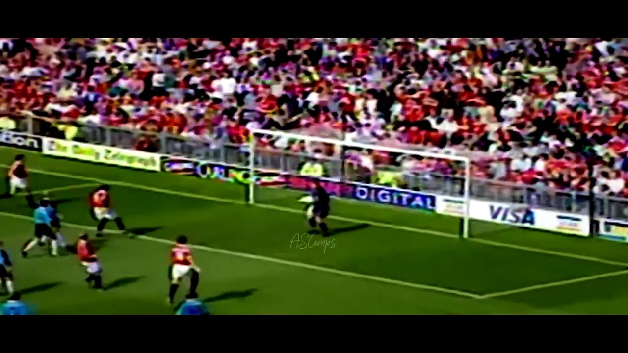 David Beckham - When Football Becomes Art