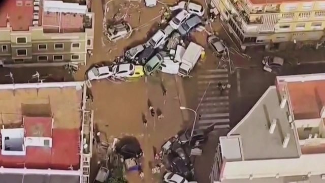 스페인 폭우 사망자 95명...사흘간 애도 기간 선포 / YTN