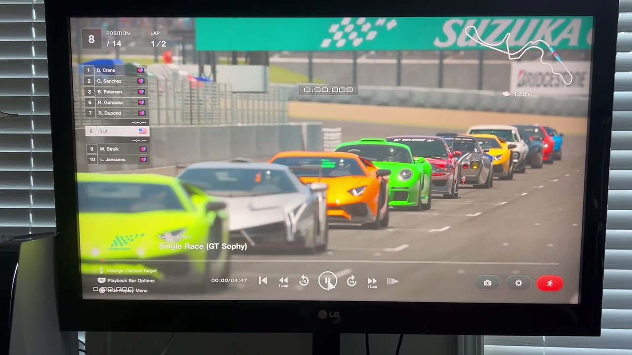 Nissan Silvia S15 Dark Force vs. GT Sophy - Suzuka Circuit