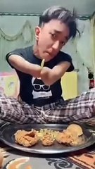 بودي فلقة القمر شباب مش هاكل حاجة خالص الا لما يتبعتلي اسد