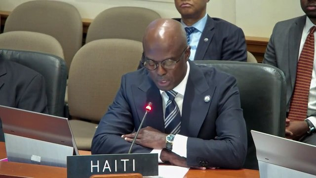 OEA adopte mekrèdi 30 oktòb 2024 lan yon pwojè rezolisyon sou lit kont povrete ekstrèm.