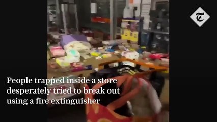 Spain flash floods_ Dozens dead as cars pile up in Valencia