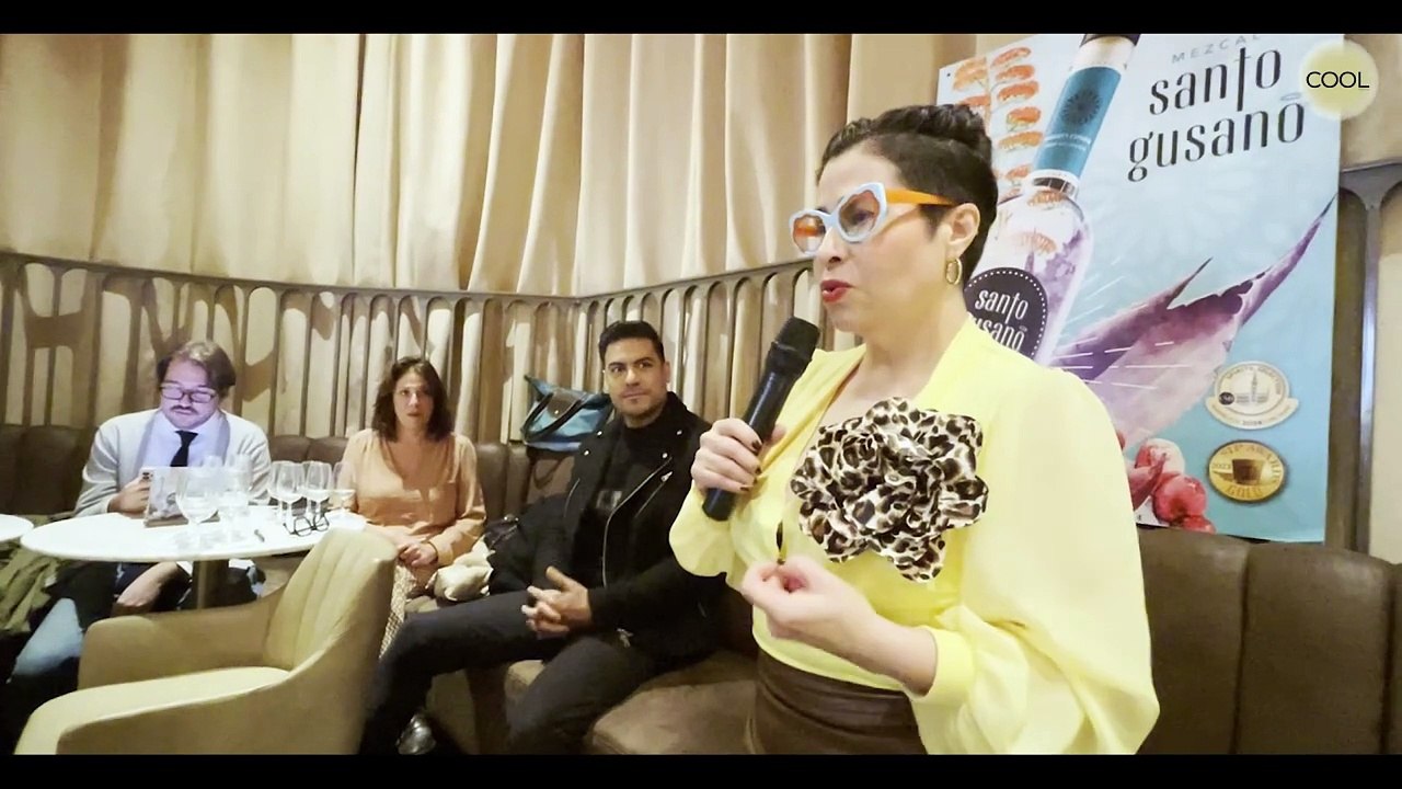 "Carlos Rivera encontró en el mezcal una manera más de comunicar nuestras tradiciones