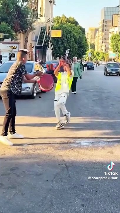 #prankvideo_#funnyvideo_#scary#prankvideo_#funnyvideo_#scary(540p)