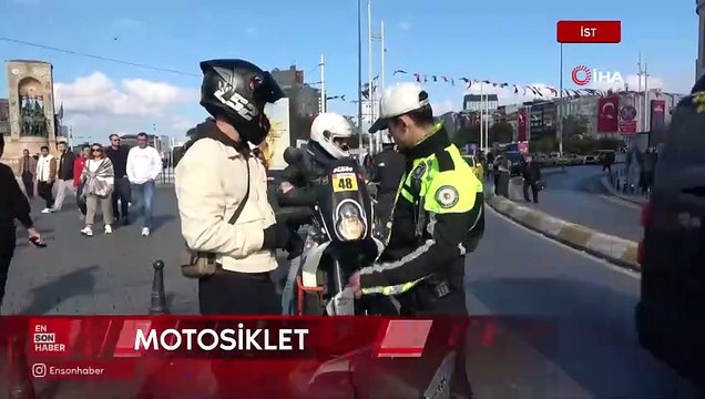 Taksim'de yaya yolunu işgal eden motosiklet sürücülerine ceza