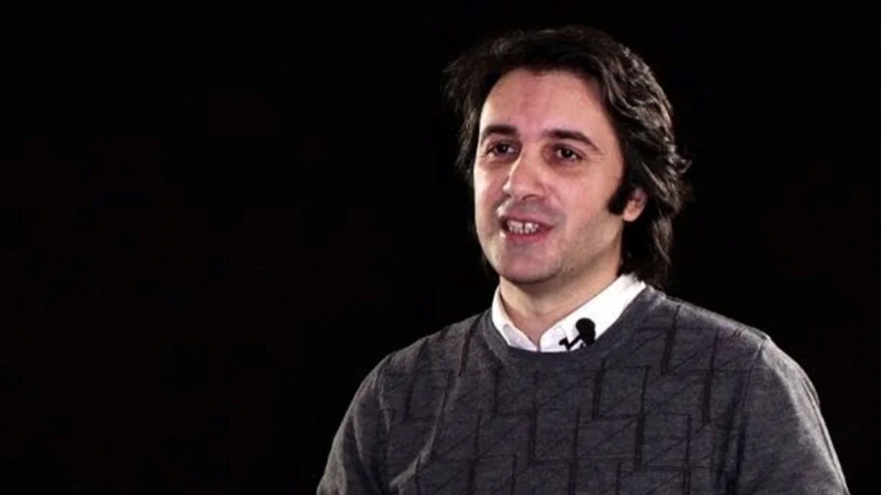 Eksi fizik netiyle fizik bölümü kazanan Prof. Dr. Behçet Yalın Özkara'ya kıdem durdurma cezası!