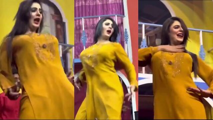 Experience the Vibrant Multani Dance Performance of Dil Dhola Deedar 🎶