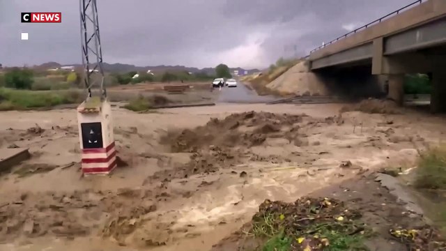 Inondations catastrophiques en Espagne: Comment expliquer un bilan aussi lourd dans le sud-est du pays ? Le dispositif d'alerte remis en question - VIDEO