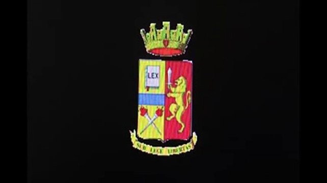 Pescara, tenta di scippare la borsa e scaraventa a terra una donna