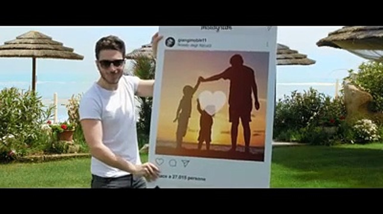 Gianluca Ginoble  testimonial di Roseto degli Abruzzi con #amoroseto