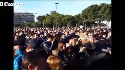 Pescara, partita su maxischermo per centinaia di tifosi