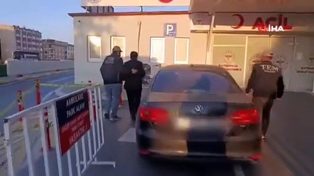 Tutuklanan Esenyurt Belediye Başkanı Ahmet Özer’in gözaltı alındığı anlar ortaya çıktı