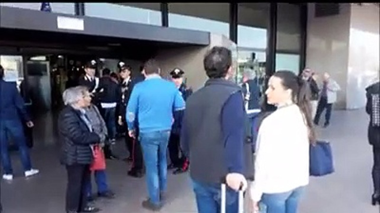 Renzi in Abruzzo, ma alla stazione di Pescara "brucia" sindaco e politici