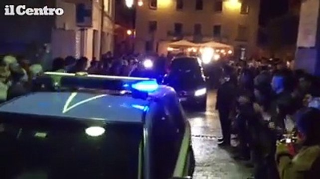 Teramo saluta Pannella, in migliaia all'arrivo del feretro da Roma