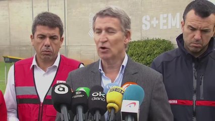 Feijóo: "Quiero agradecer especialmente a los presidentes autonómicos. A todos ellos".