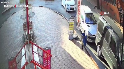 Sürücü direksiyonda epilepsi nöbeti geçirdi, önde araç olması faciayı önledi