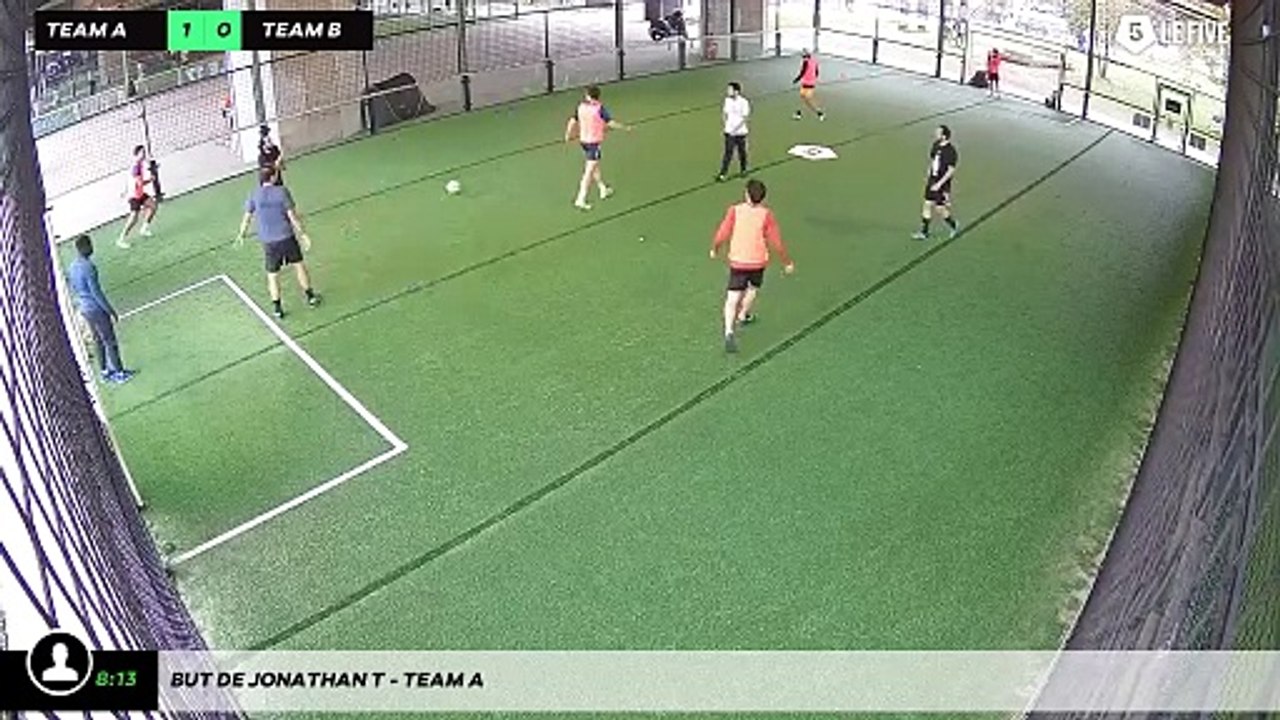 But de Jonathan T - Team A