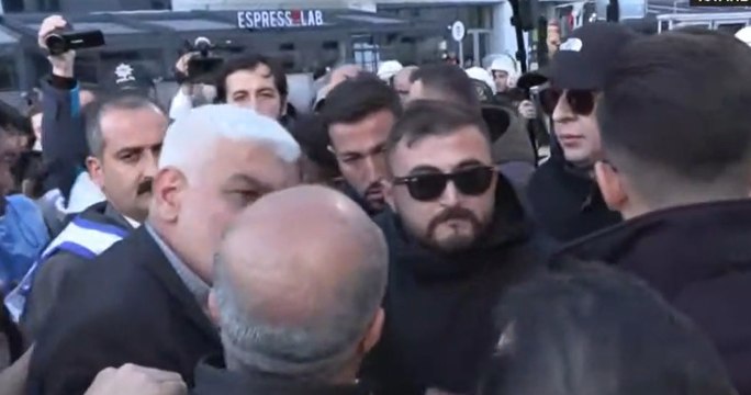 KESK üyelerine polis müdahalesi