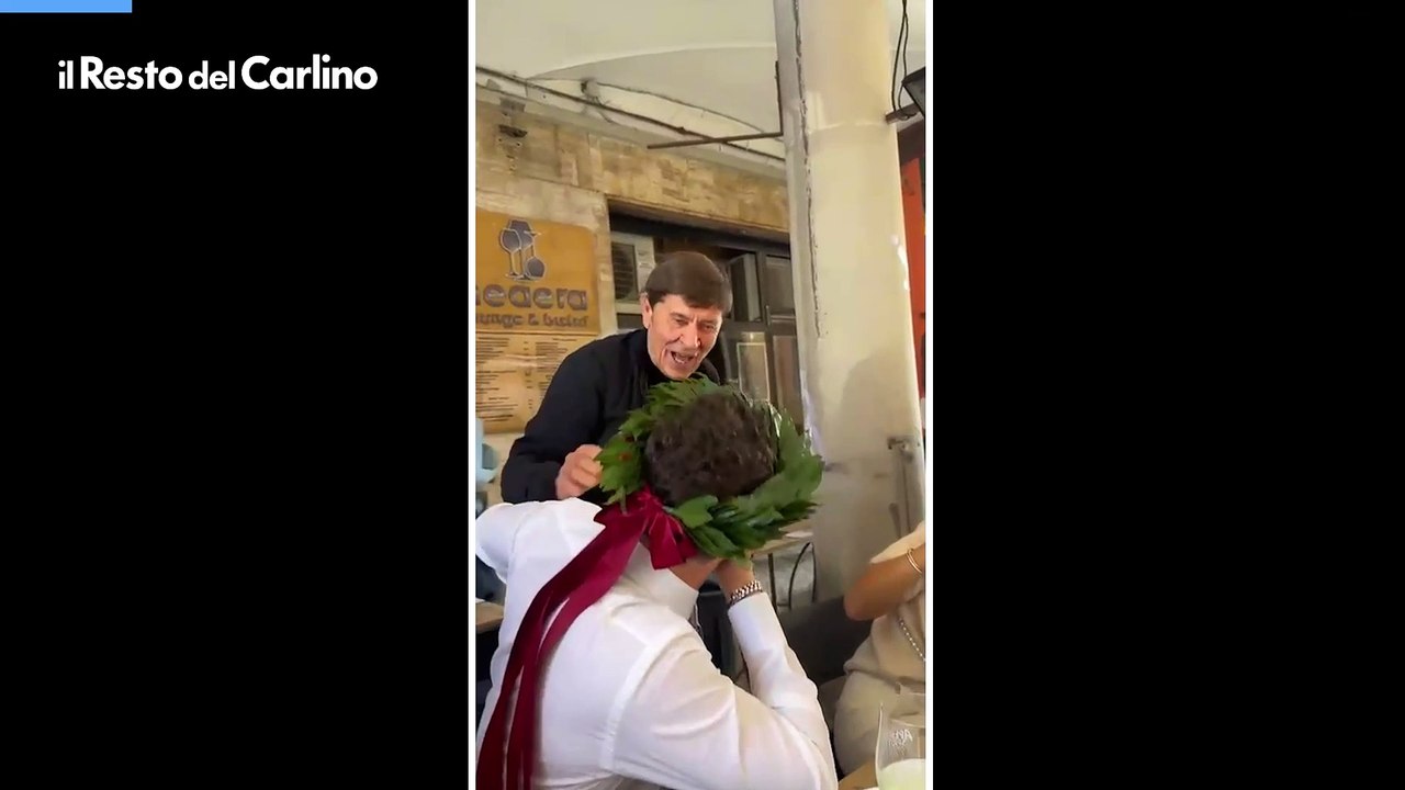Festa di laurea con Gianni Morandi: il video